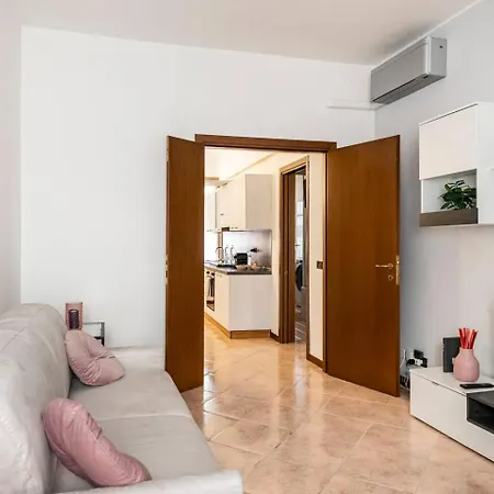 Delizioso In Centro A - U29 Apartamento Milão